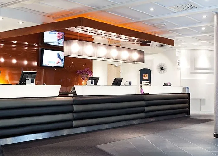 Hotel Clarion Oslo Airport 4*