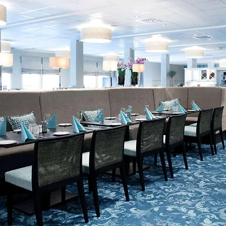 Hotell Clarion Oslo Airport 4*